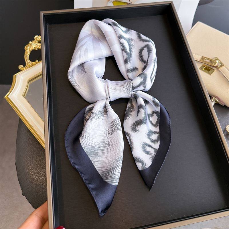Luksusowa damska kwadratowa ap – Scarf Silk Square recenzja i cena